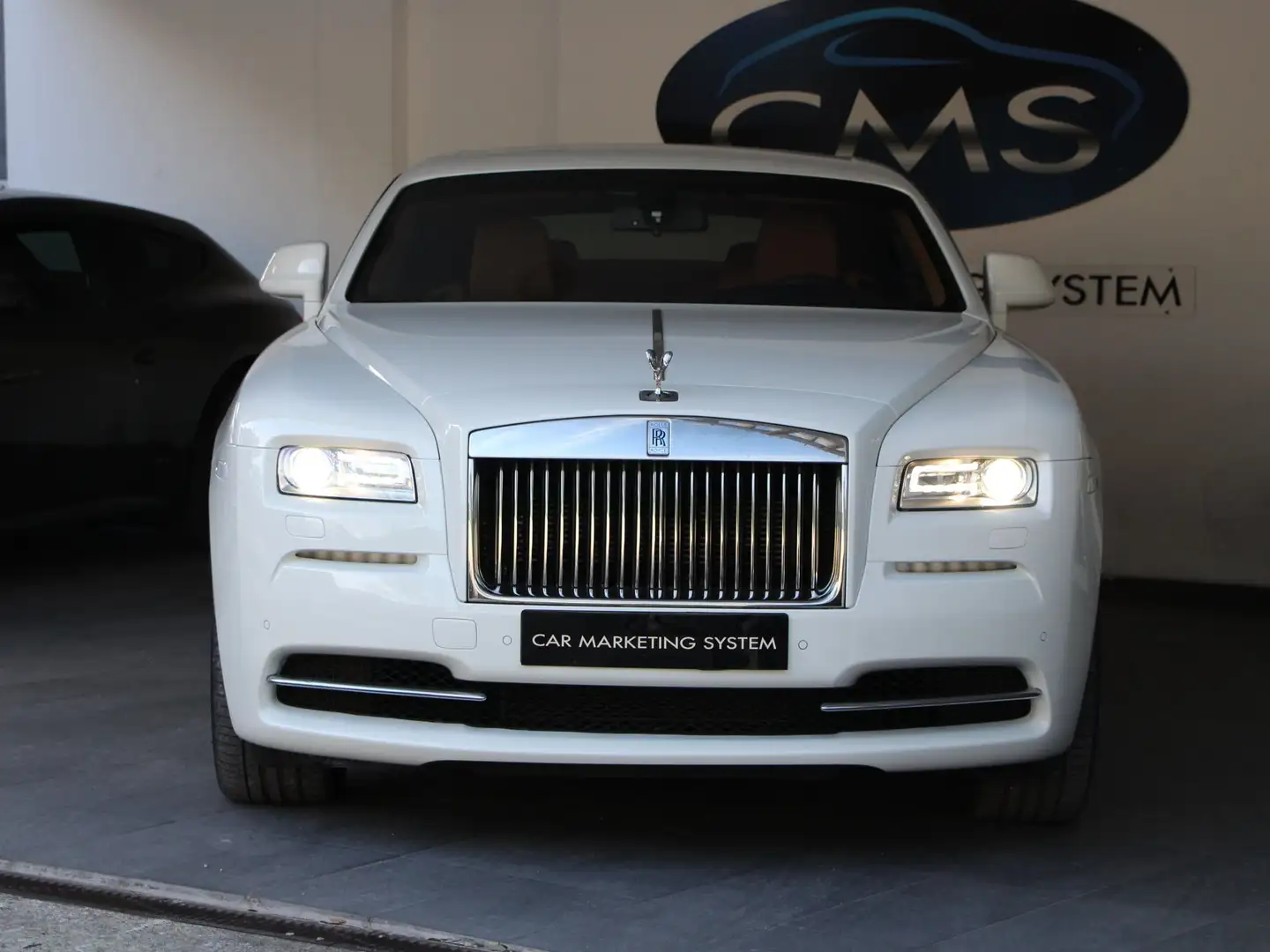 Rolls-Royce Wraith V12 Білий - 2