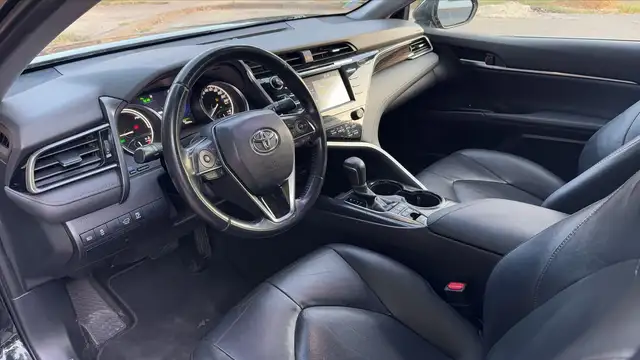 Toyota Camry view 8
