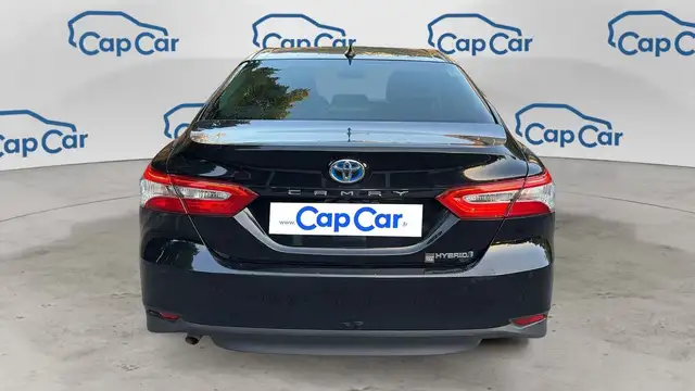 Toyota Camry view 3