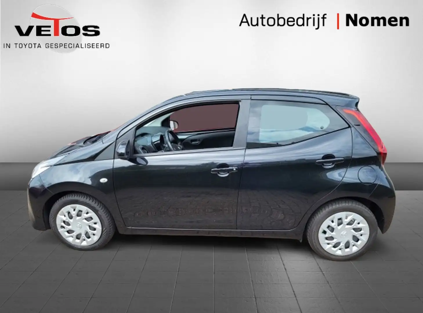 Toyota Aygo 1.0 VVT-i x-play ltd Navi / camera / nw APK Negro - 1