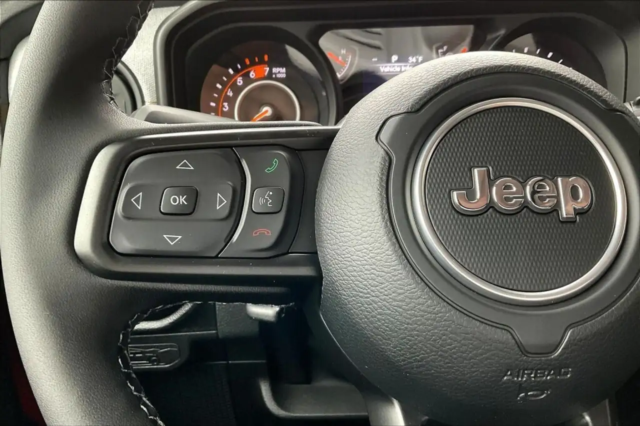 Jeep Wrangler снимка Jeep Wrangler