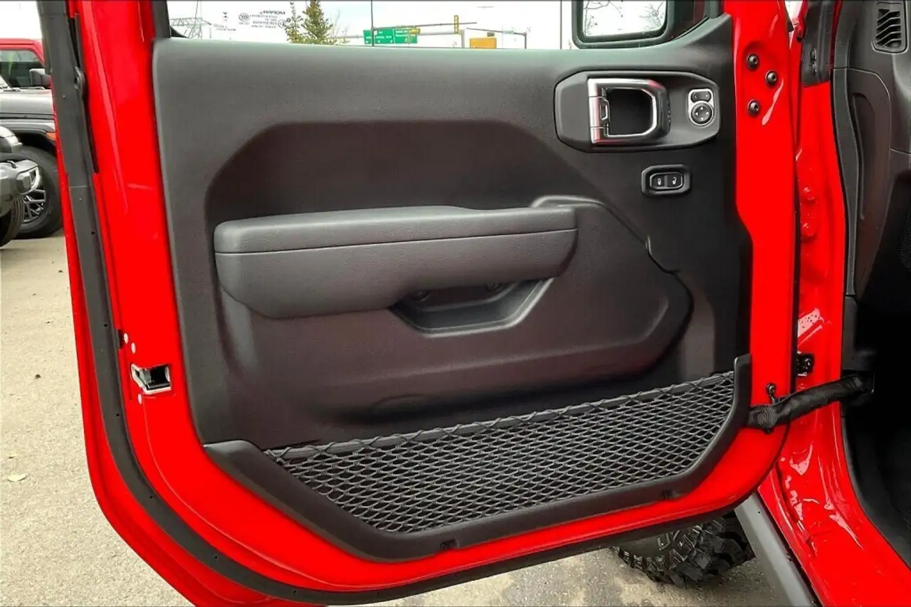 Jeep Wrangler снимка Jeep Wrangler