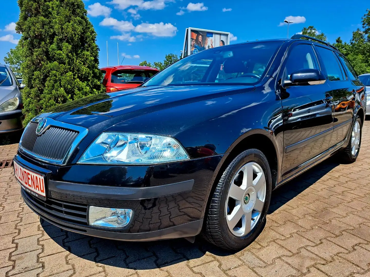 Skoda Octavia Combi Elegance Black - 1