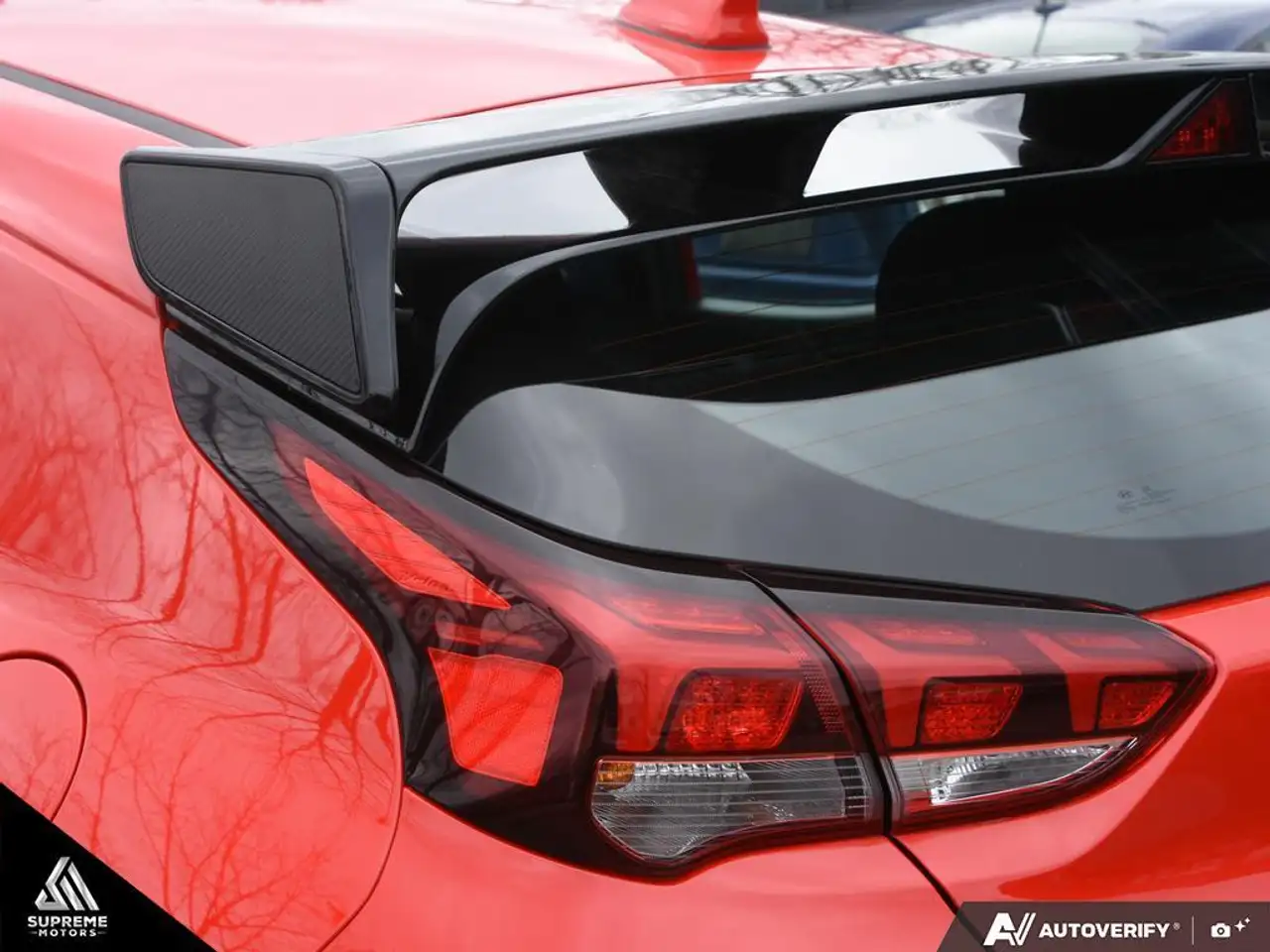 Hyundai VELOSTER photo Hyundai VELOSTER