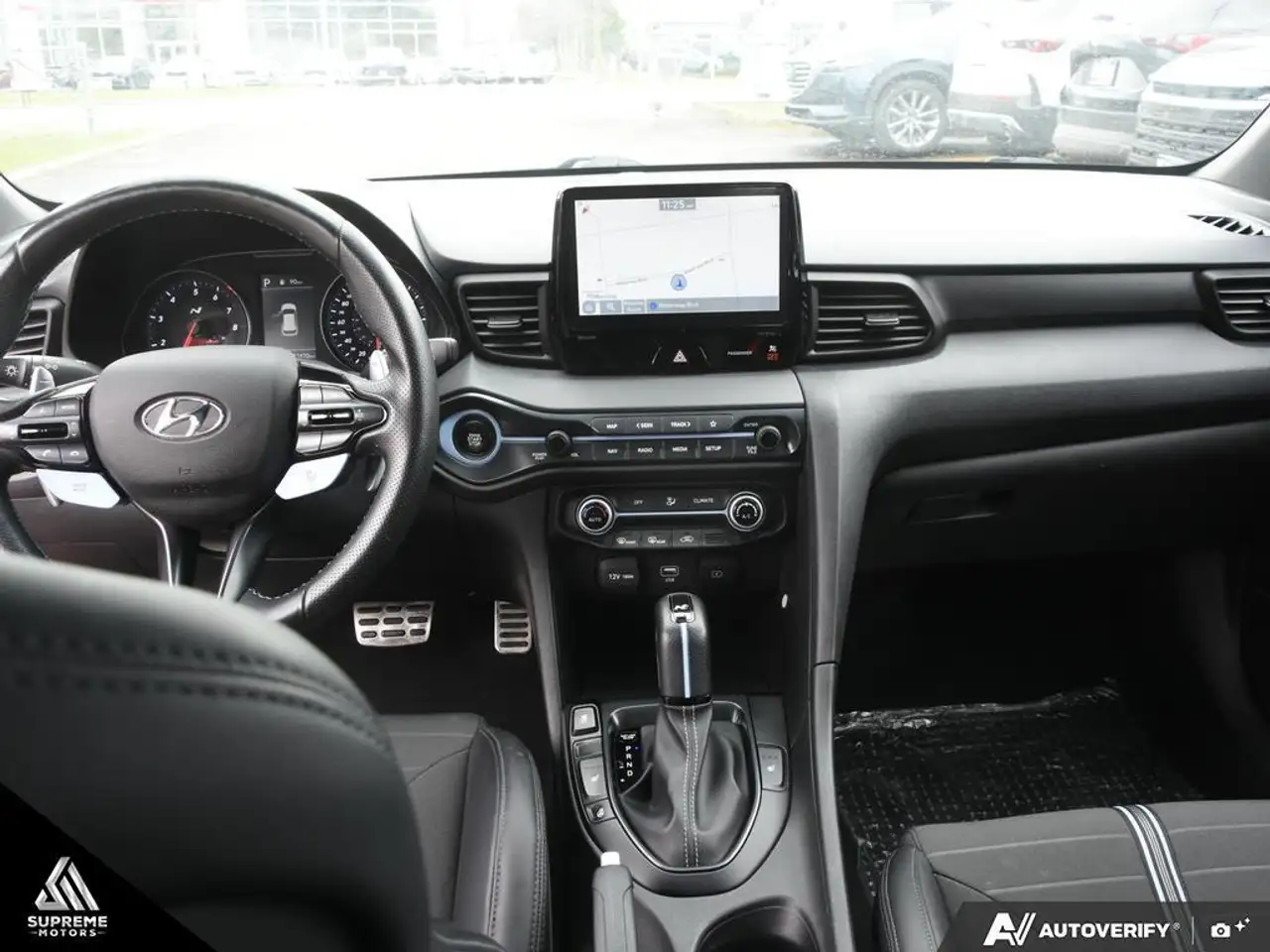 Hyundai VELOSTER photo Hyundai VELOSTER
