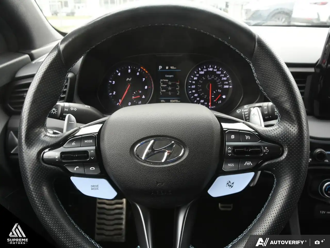 Hyundai VELOSTER photo Hyundai VELOSTER