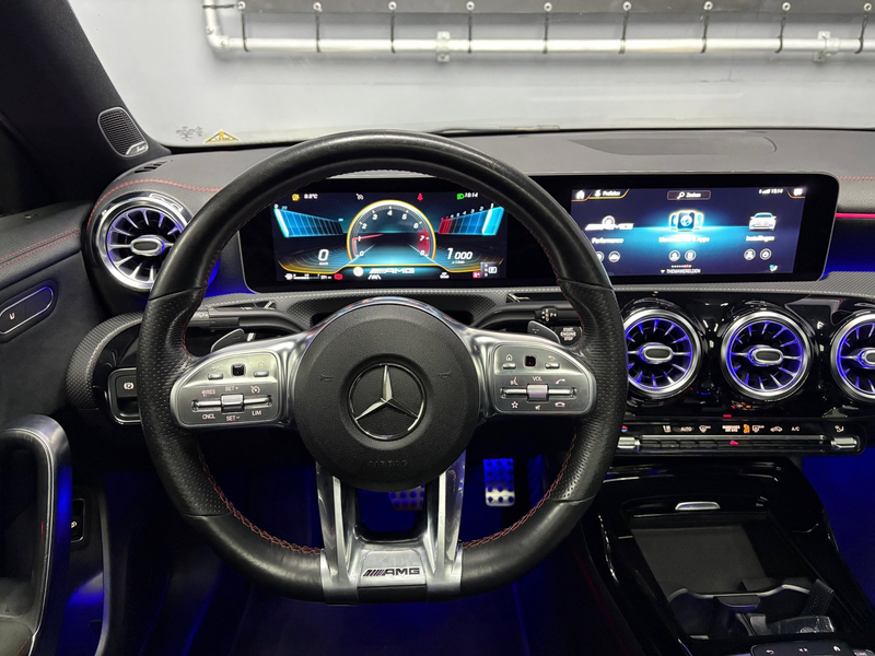 Mercedes-Benz CLA 35 AMG 4MATIC Premium Plus — photo 14