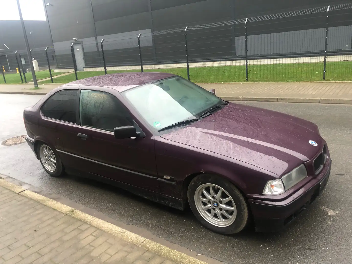 BMW 316 316 Fialová - 2