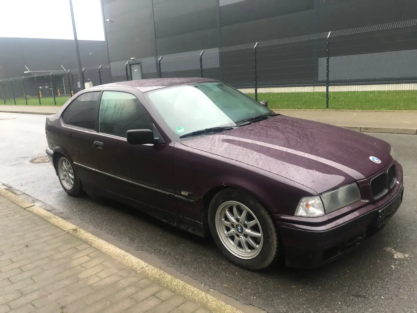 BMW 316 316 Fialová - 1