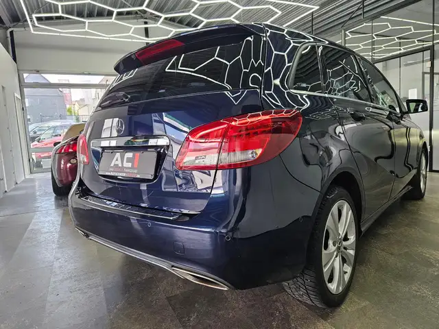Mercedes-Benz B-Class view 14