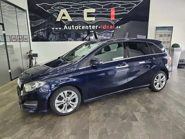 Mercedes-Benz B-Class view 3