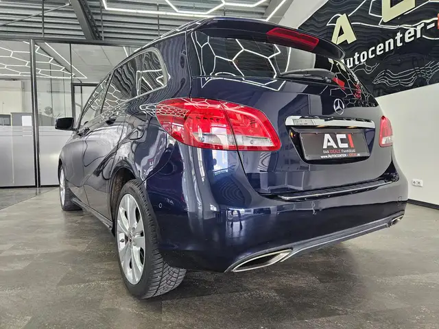Mercedes-Benz B-Class view 13