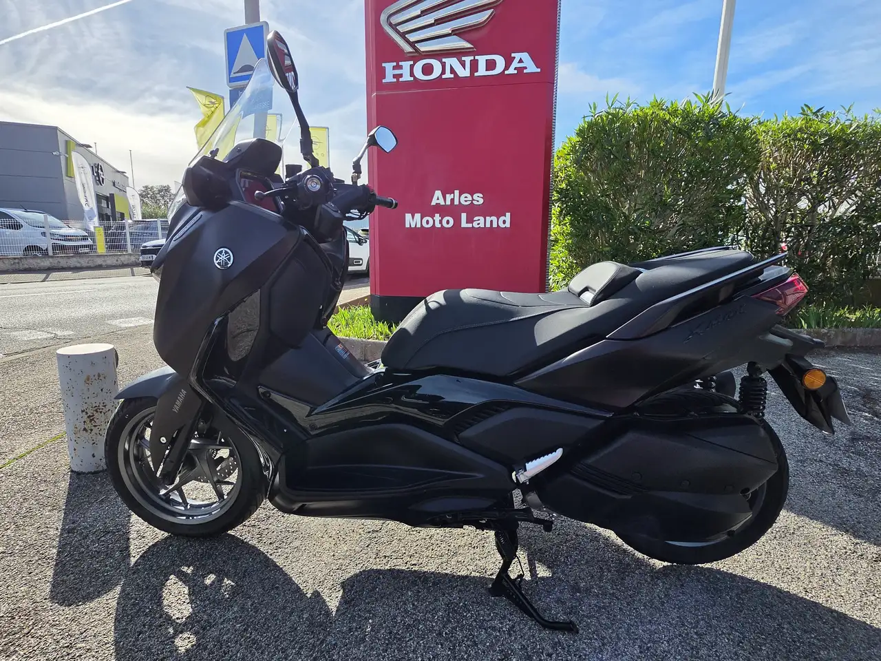 Yamaha X-Max 300