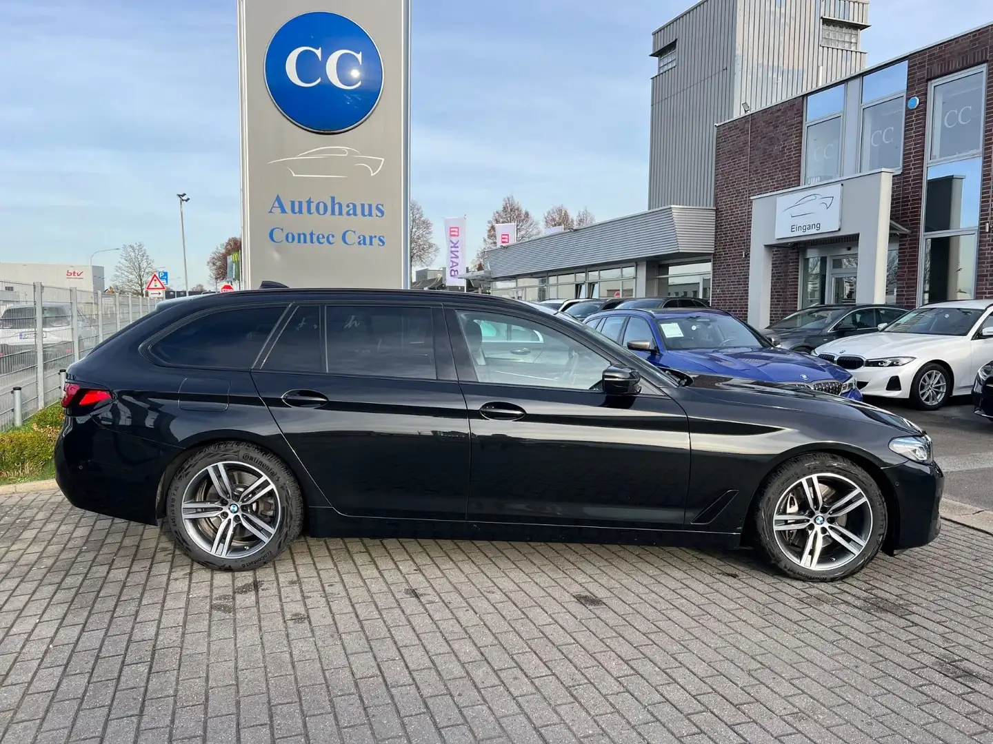 BMW 530 d xDrive Touring DAP+AMB+AHK+HuD+KEY+uvm. Noir - 1