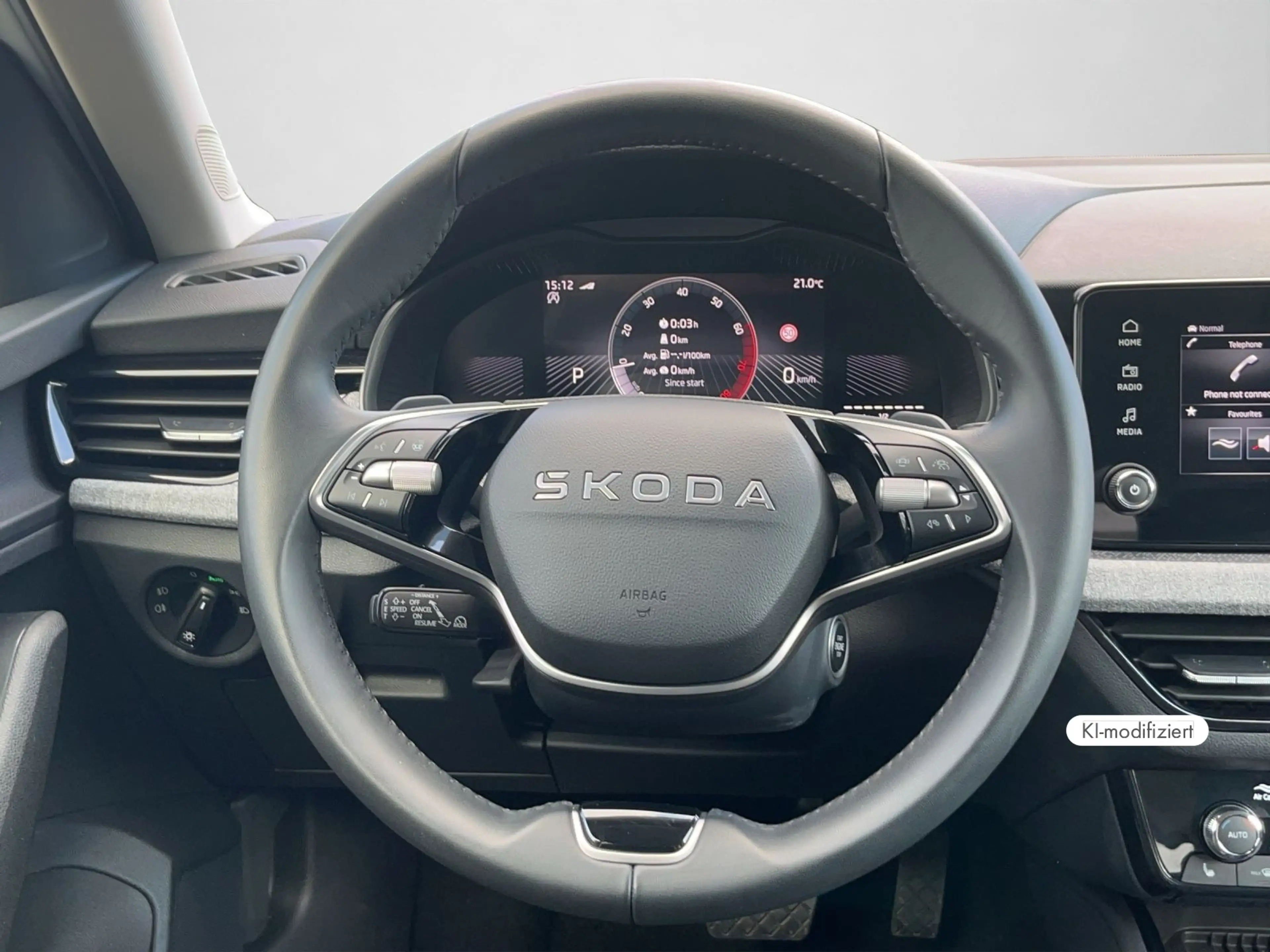 Skoda Kamiq Selection 1.0 TSI DSG SHZ RFK ACC DAB — photo 9