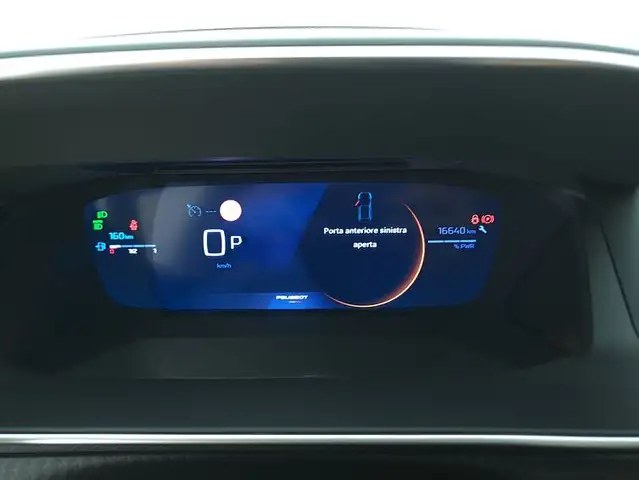 Peugeot 208 view 12