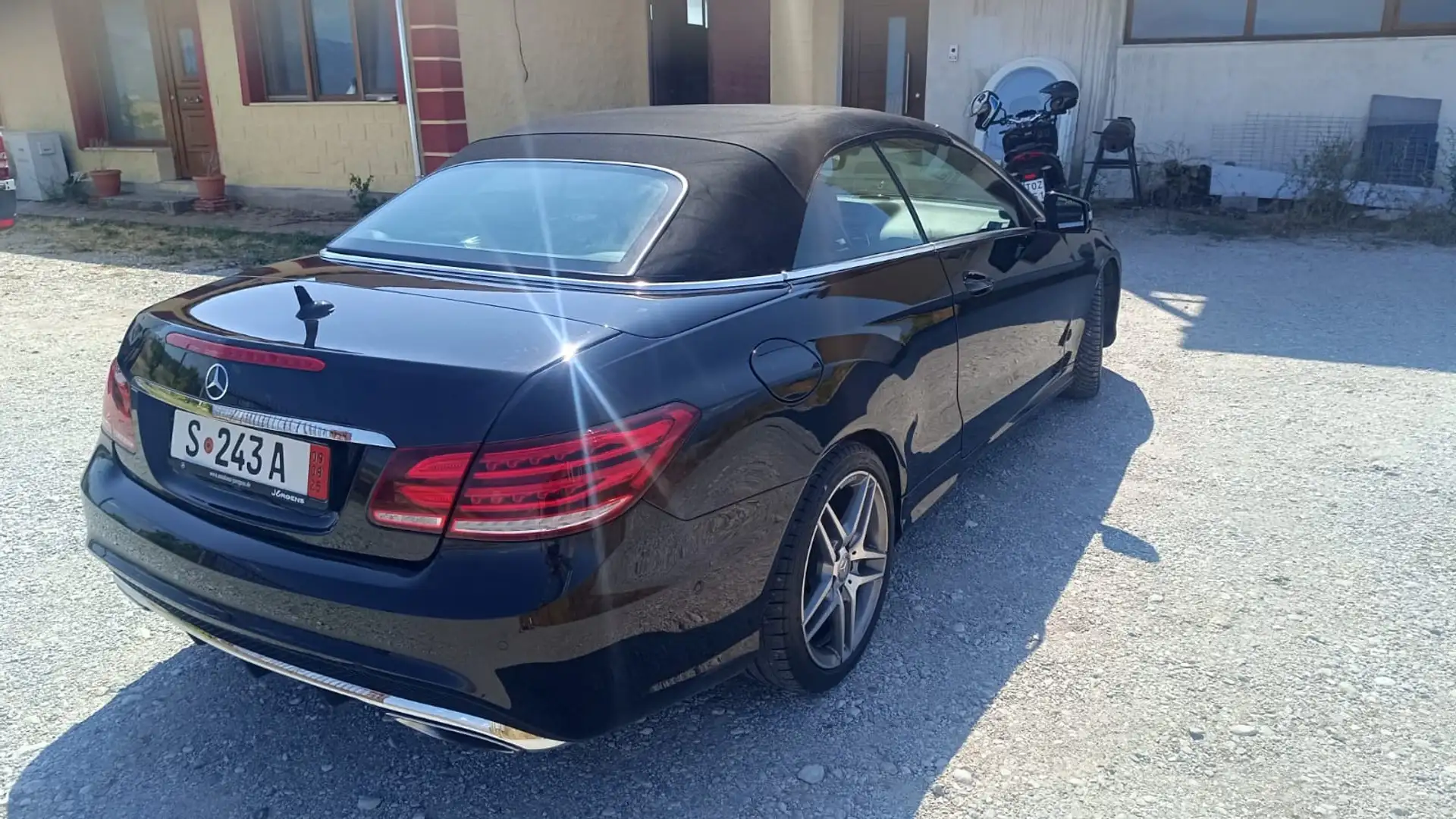 Mercedes-Benz E 200 E 200 (207.434) Schwarz - 2