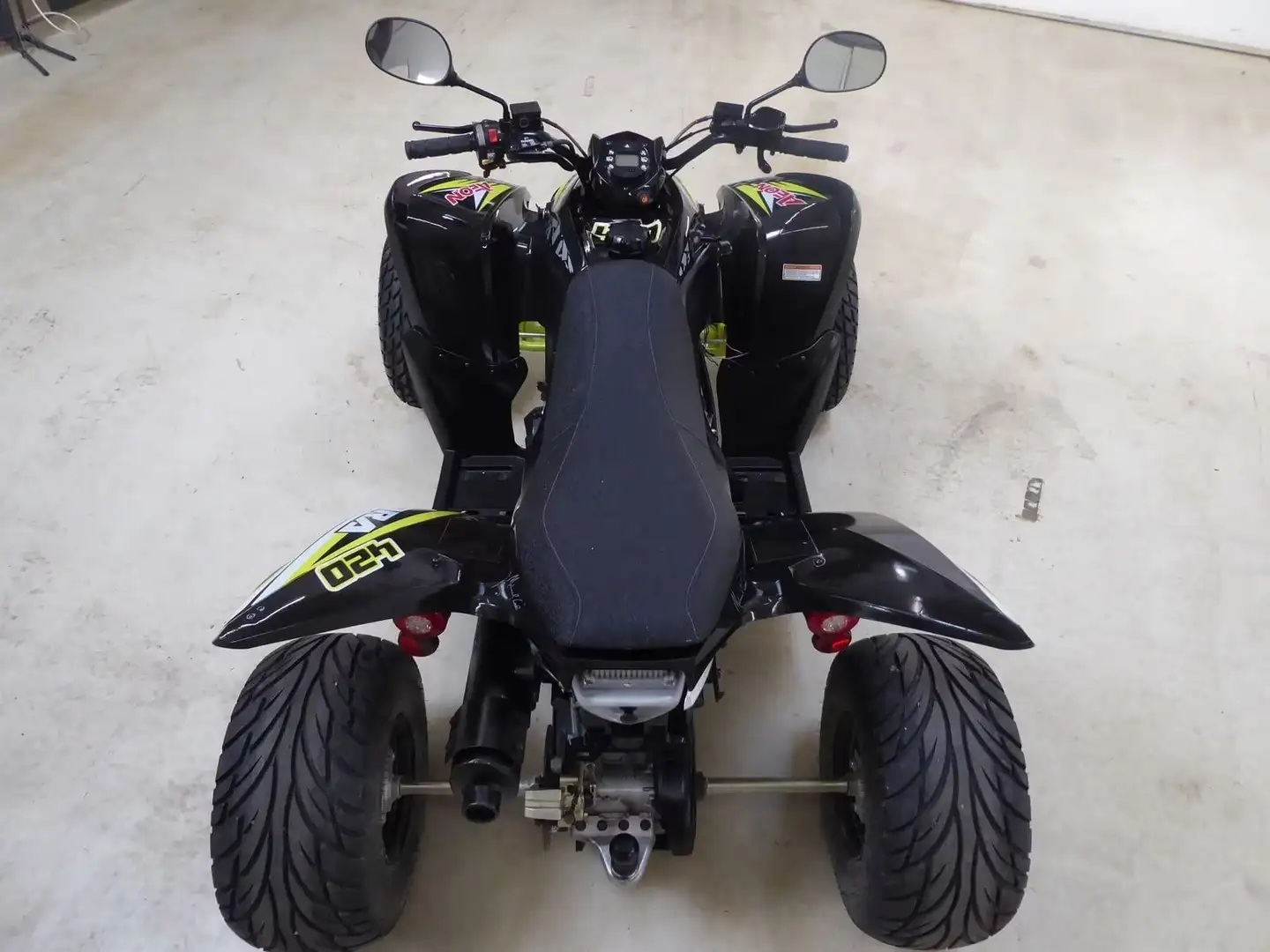 Aeon Cobra Schwarz - 2