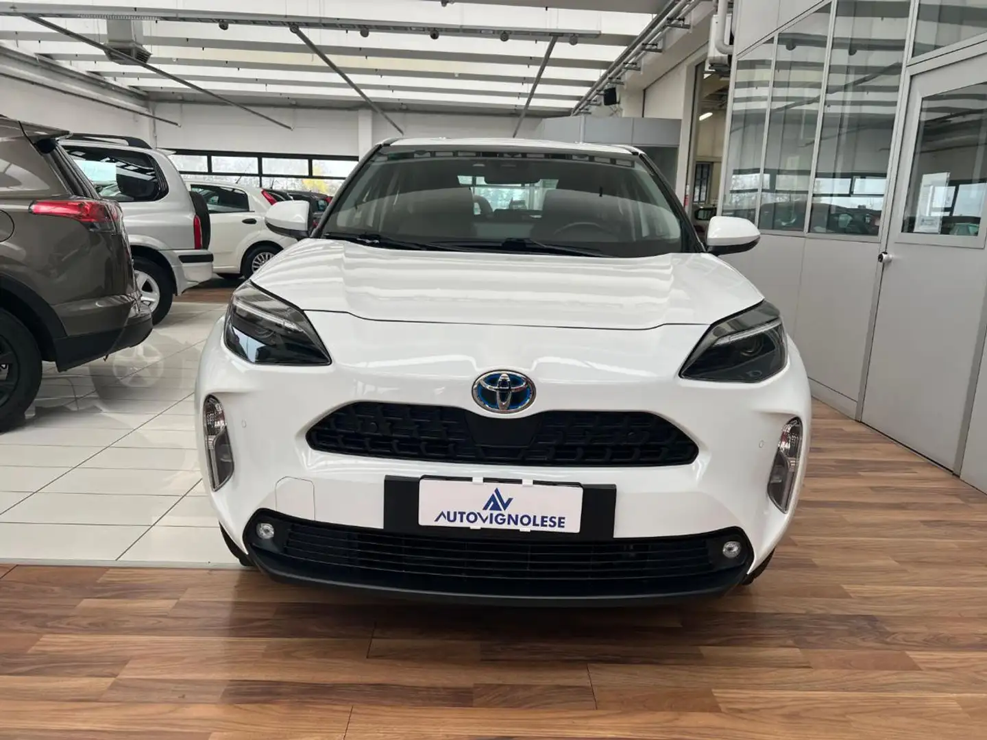 Toyota Yaris Cross 1.5 Hybrid 5p. E-CVT Business - RETOCAM, NAVI Bianco - 2