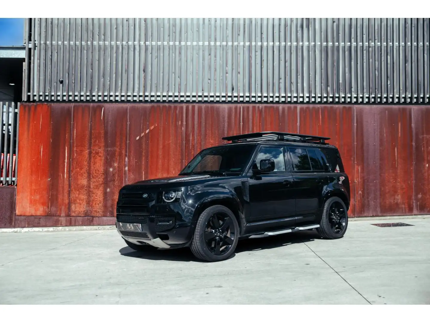 Land Rover Defender Defender 110 2.0 P400e - BVA  II 110 STATION WAGON X-Dynamic HSE Zwart - 1