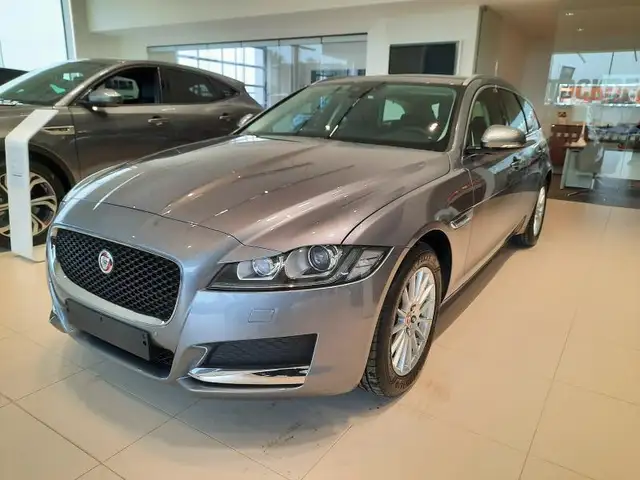 Jaguar XF Sportbrake Prestige D163