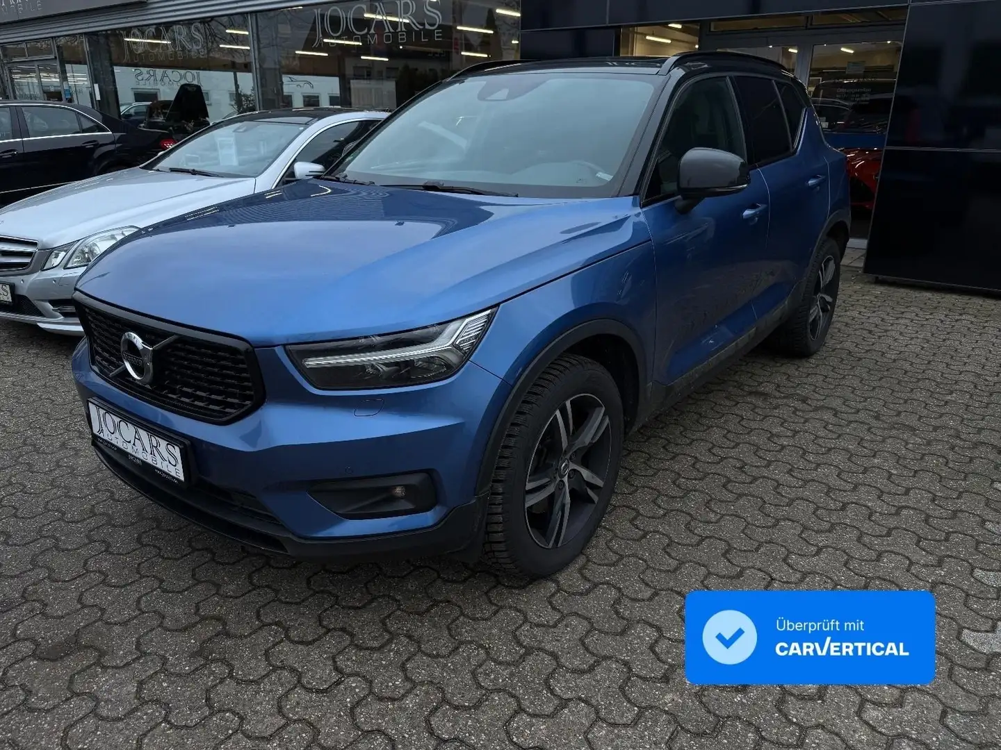 Volvo XC40 R-DESIG*AWD*VIRT.CP*AHK*ALCANTARA*H&K*PANO Blau - 1