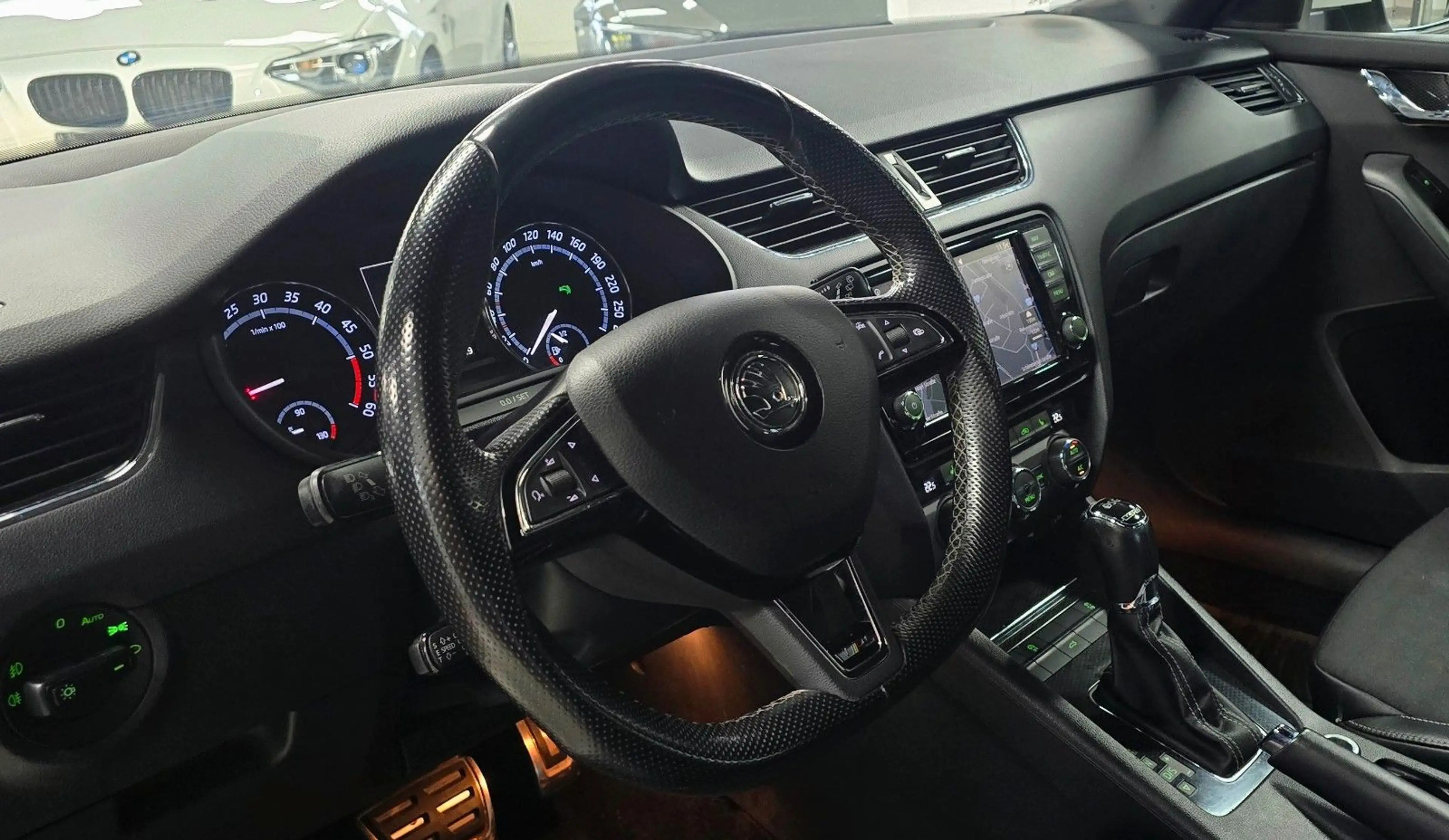 Skoda Octavia Combi RS*NAVI*ABSTAND*APPLE CARPLAY*DAB — photo 26