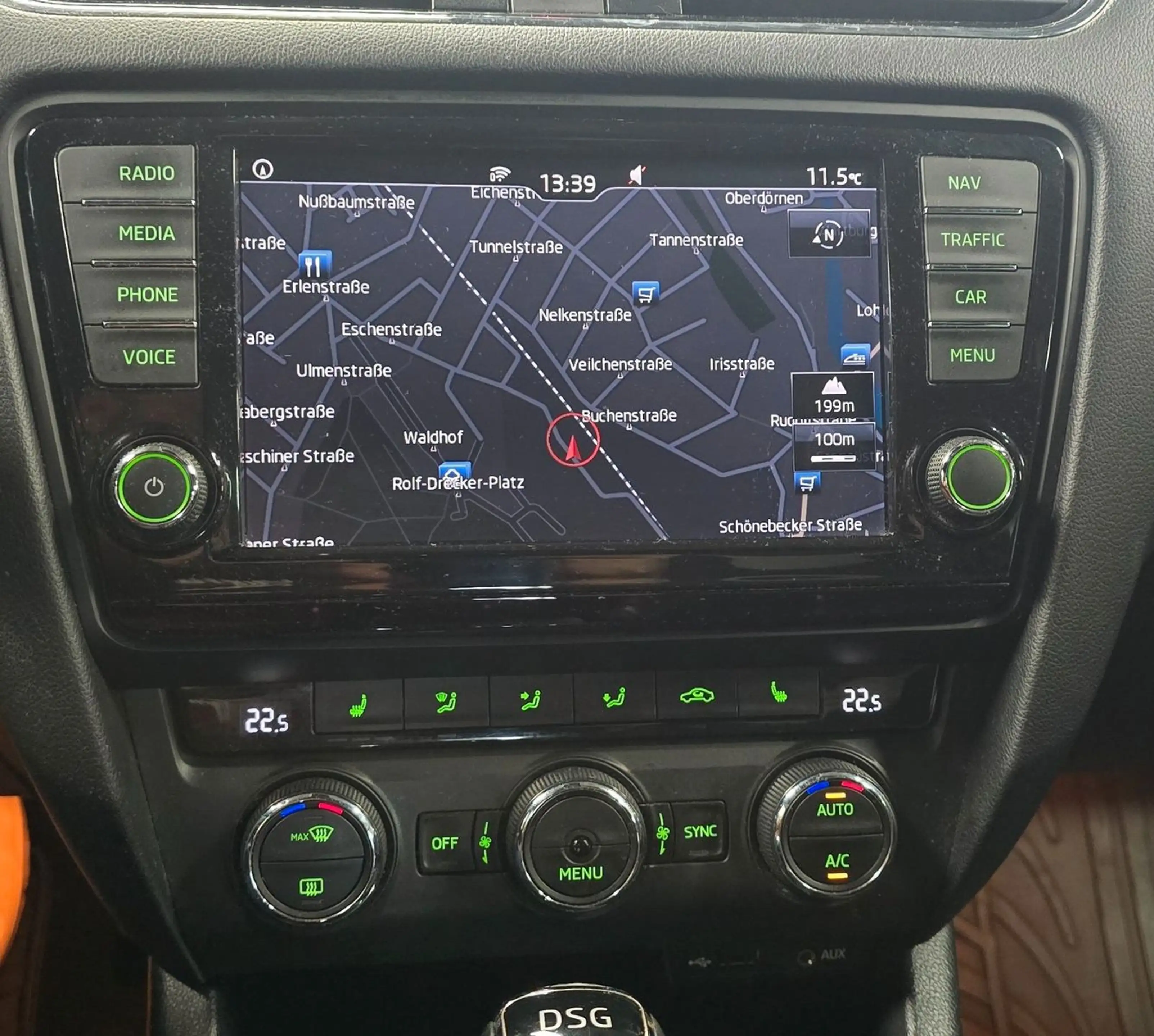 Skoda Octavia Combi RS*NAVI*ABSTAND*APPLE CARPLAY*DAB — photo 22