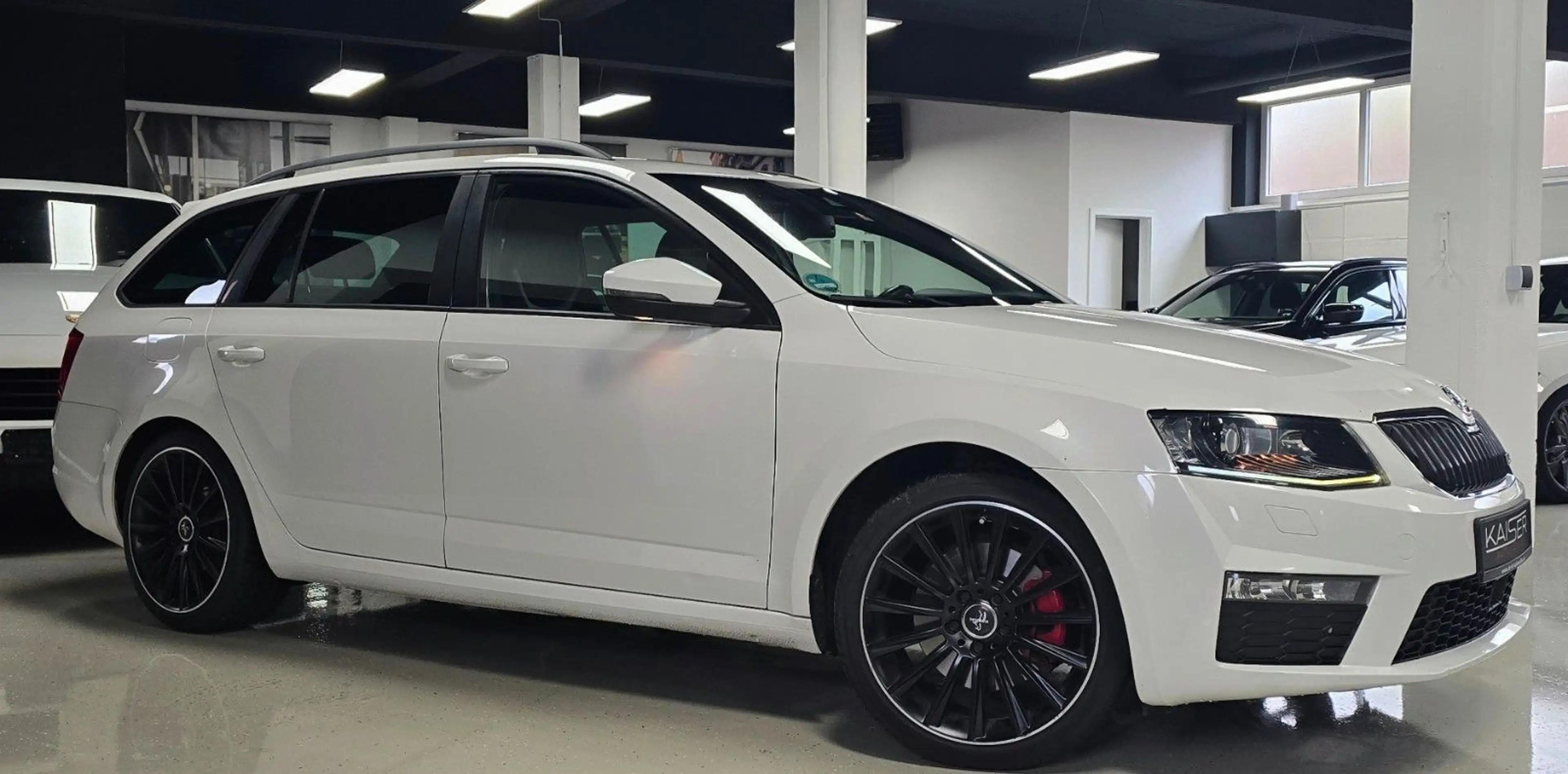 Skoda Octavia Combi RS*NAVI*ABSTAND*APPLE CARPLAY*DAB — photo 11