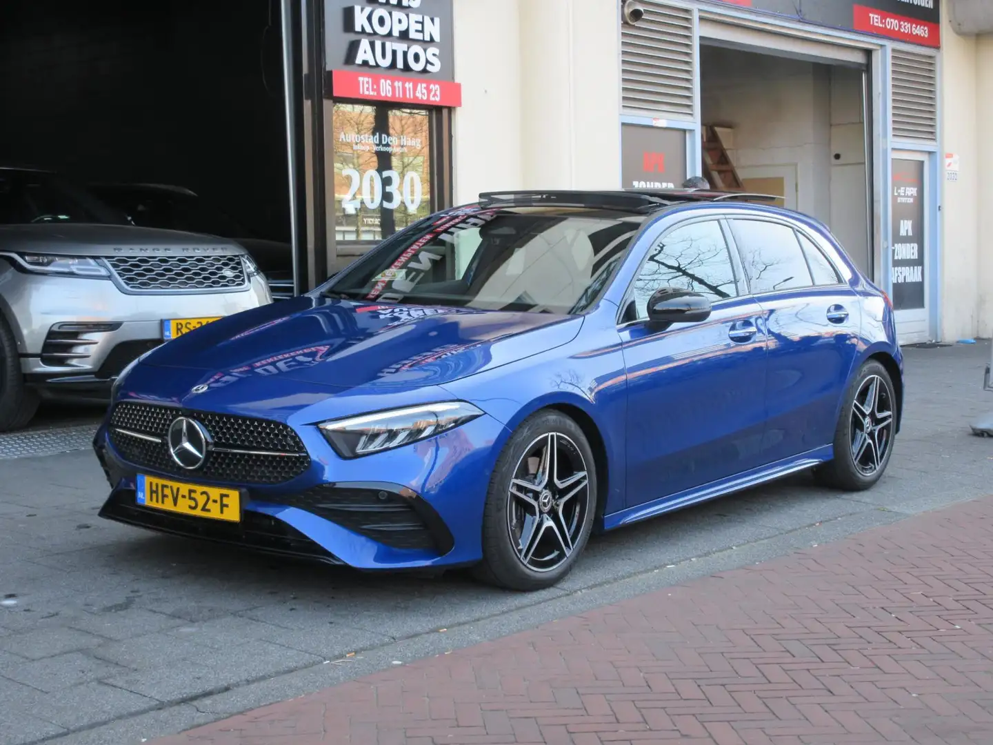 Mercedes-Benz A 200 AMG Line Sfeerverlichting Pano Bleu - 1