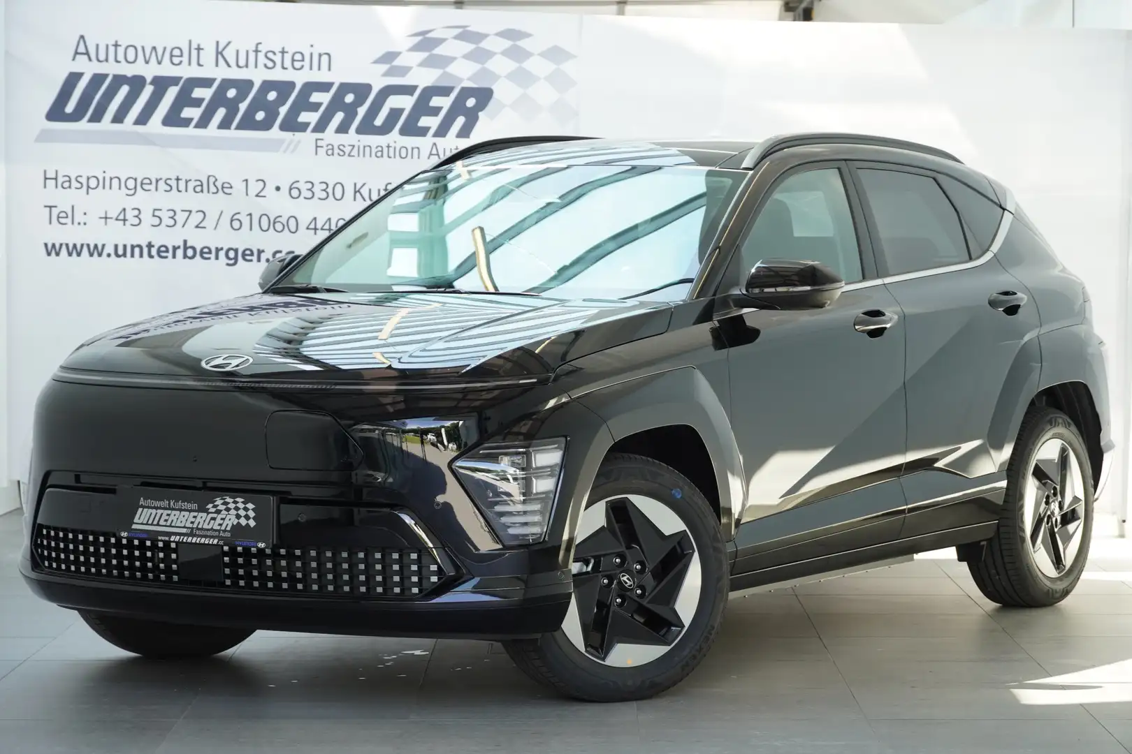 Hyundai KONA EV (SX2) GO 65,4 kWh Schwarz - 2