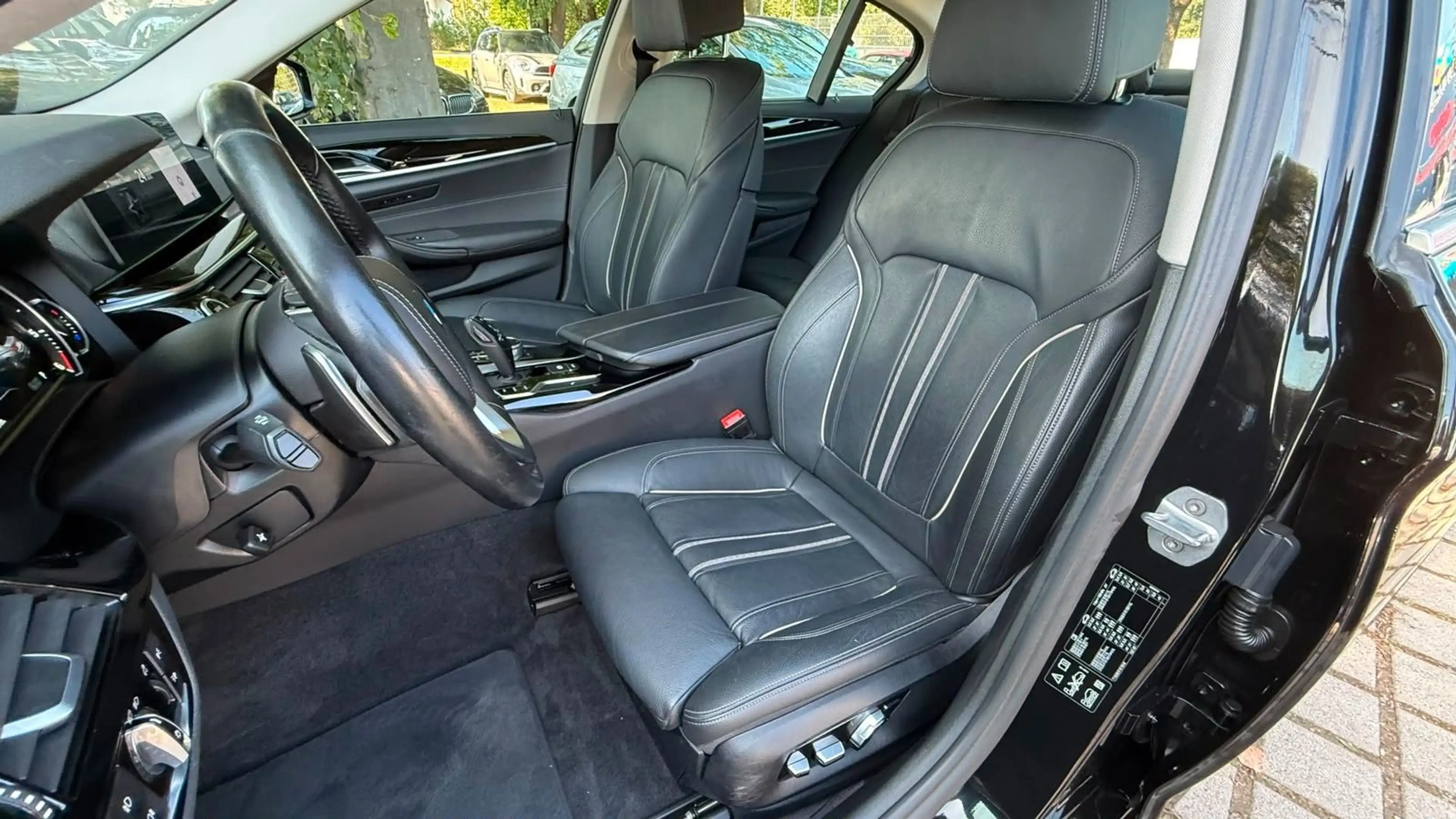 BMW 540 d Lim xDrive Sport Line/HeadUp/Integral/LED — photo 10