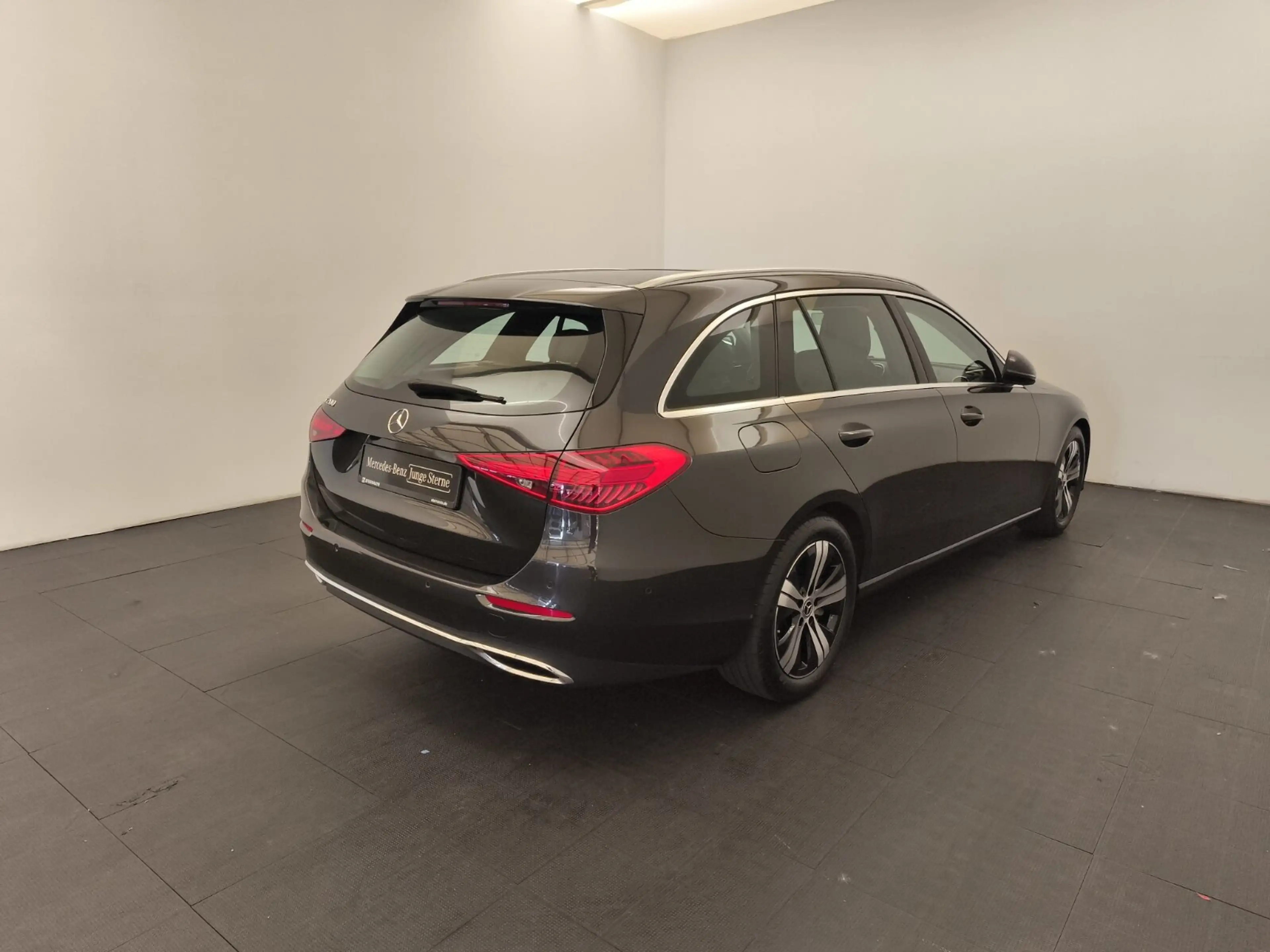 Mercedes-Benz C 200 C 200 T Avantgarde Advanced Ambien RüCam LED DAB — photo 5