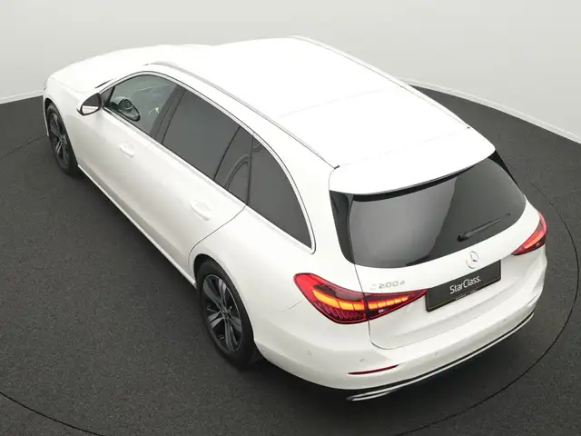 Mercedes-Benz C-Class view 13