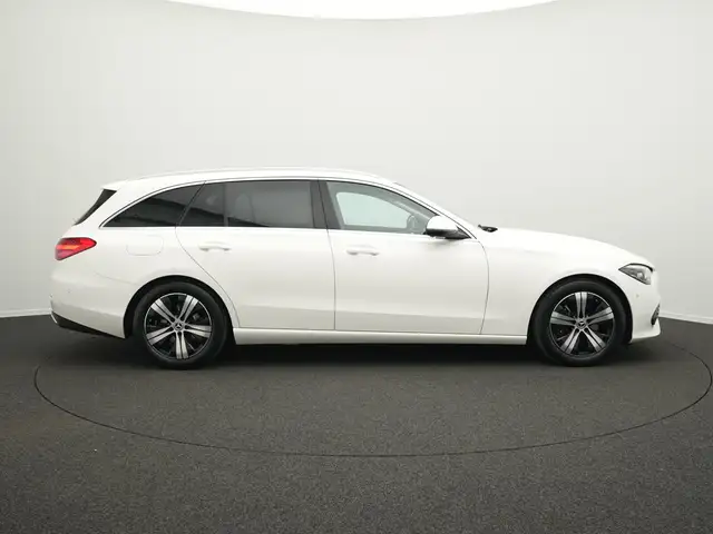 Mercedes-Benz C-Class view 5