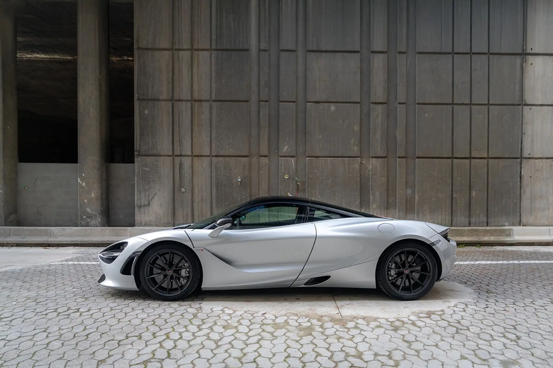 맥라렌 720S 720 Sport Coupe 2018 화이트 사진 6