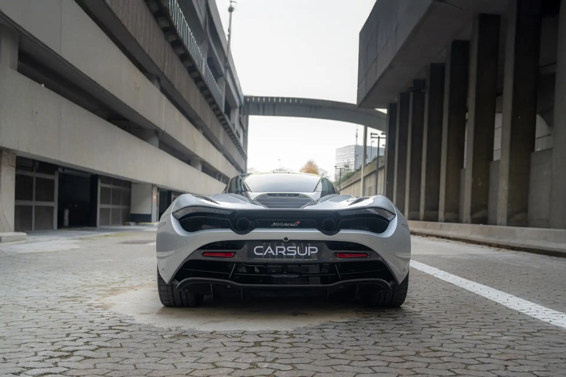 맥라렌 720S 720 Sport Coupe 2018 화이트 사진 4