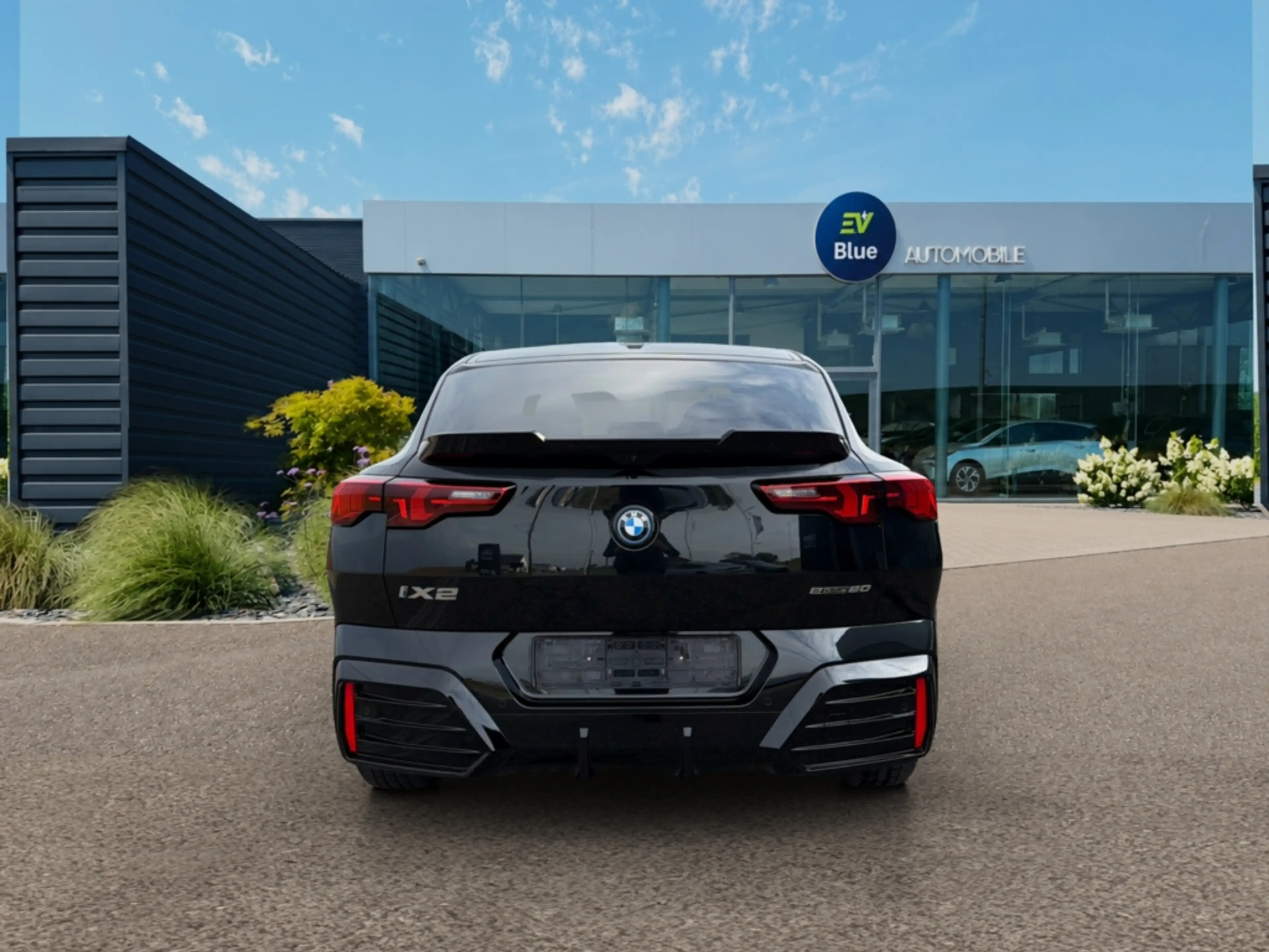 BMW iX2 eDrive20 M SPORT PRO 66.5 kWh M SPORT - HUD - — photo 5