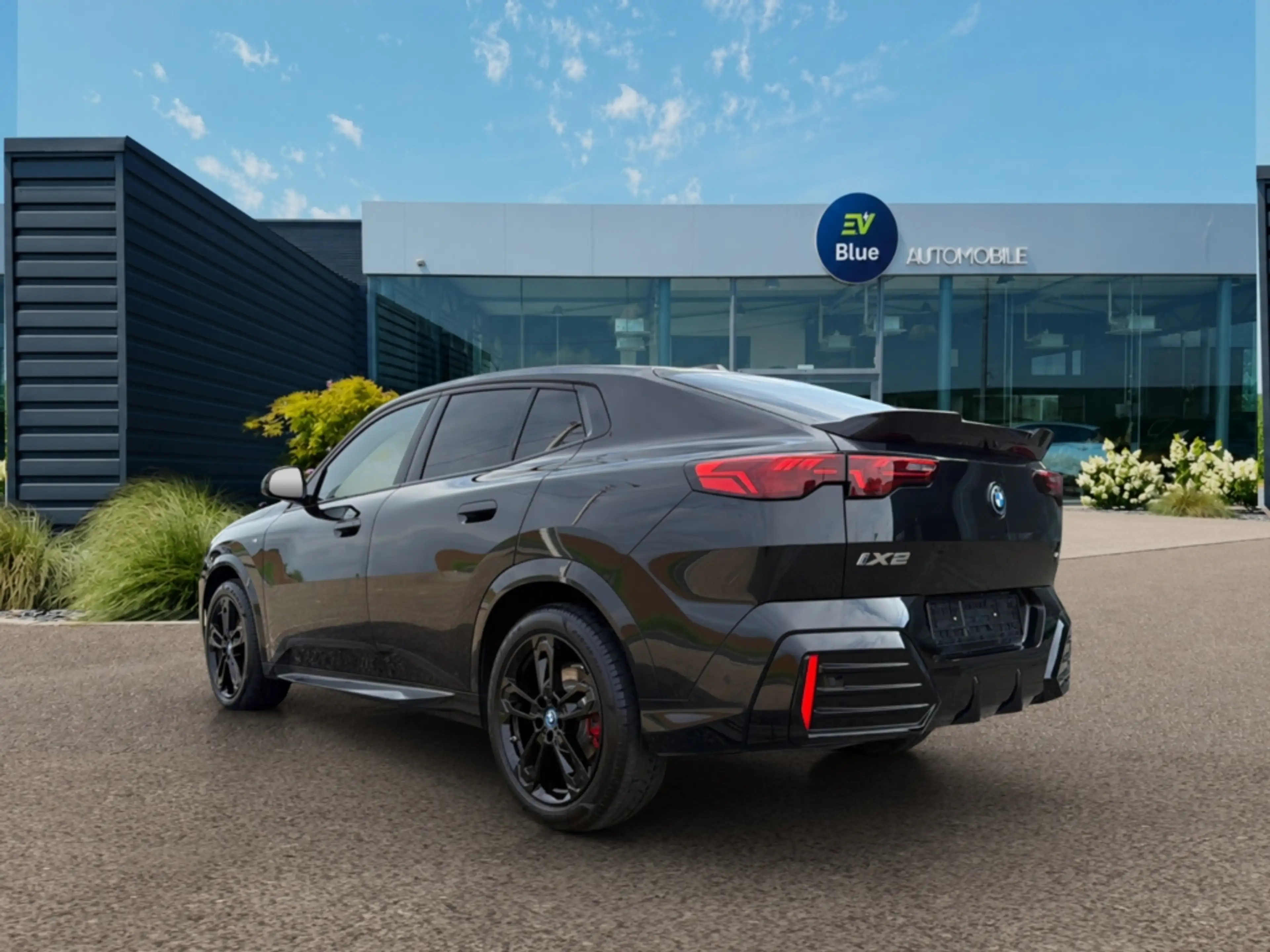 BMW iX2 eDrive20 M SPORT PRO 66.5 kWh M SPORT - HUD - — photo 4