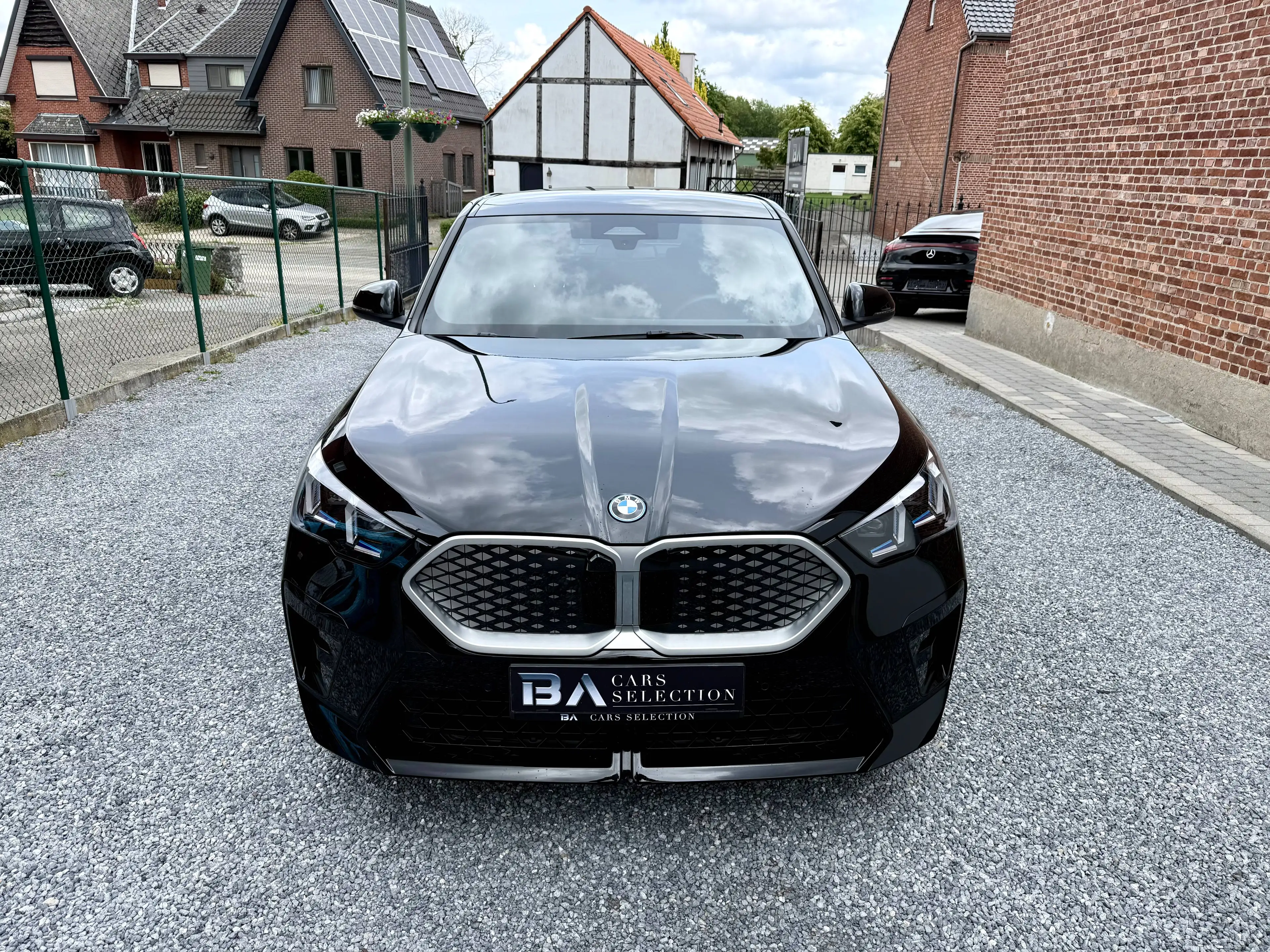 BMW iX2 66.5 kWh eDrive20 M Edition | Massage! | Harman Kardon | Pano! — photo 2