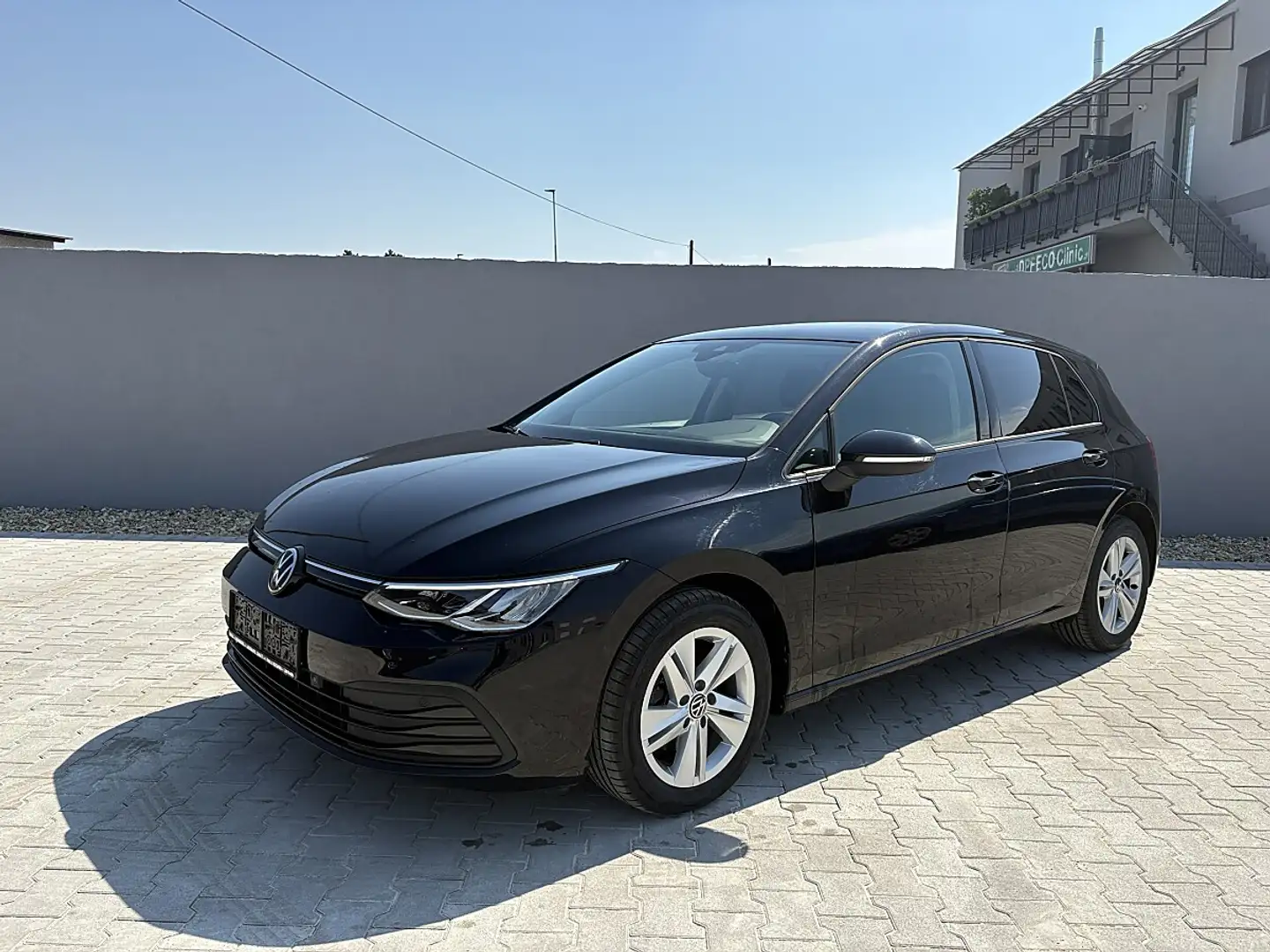 Volkswagen Golf 2,0 TDI Life DSG Schwarz - 1
