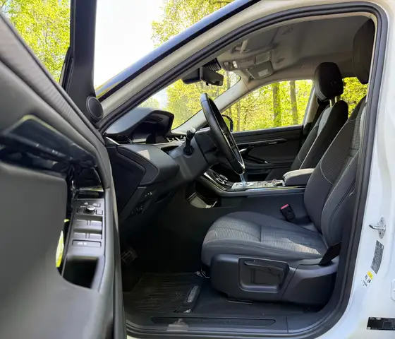 Land Rover Range Rover Evoque view 10