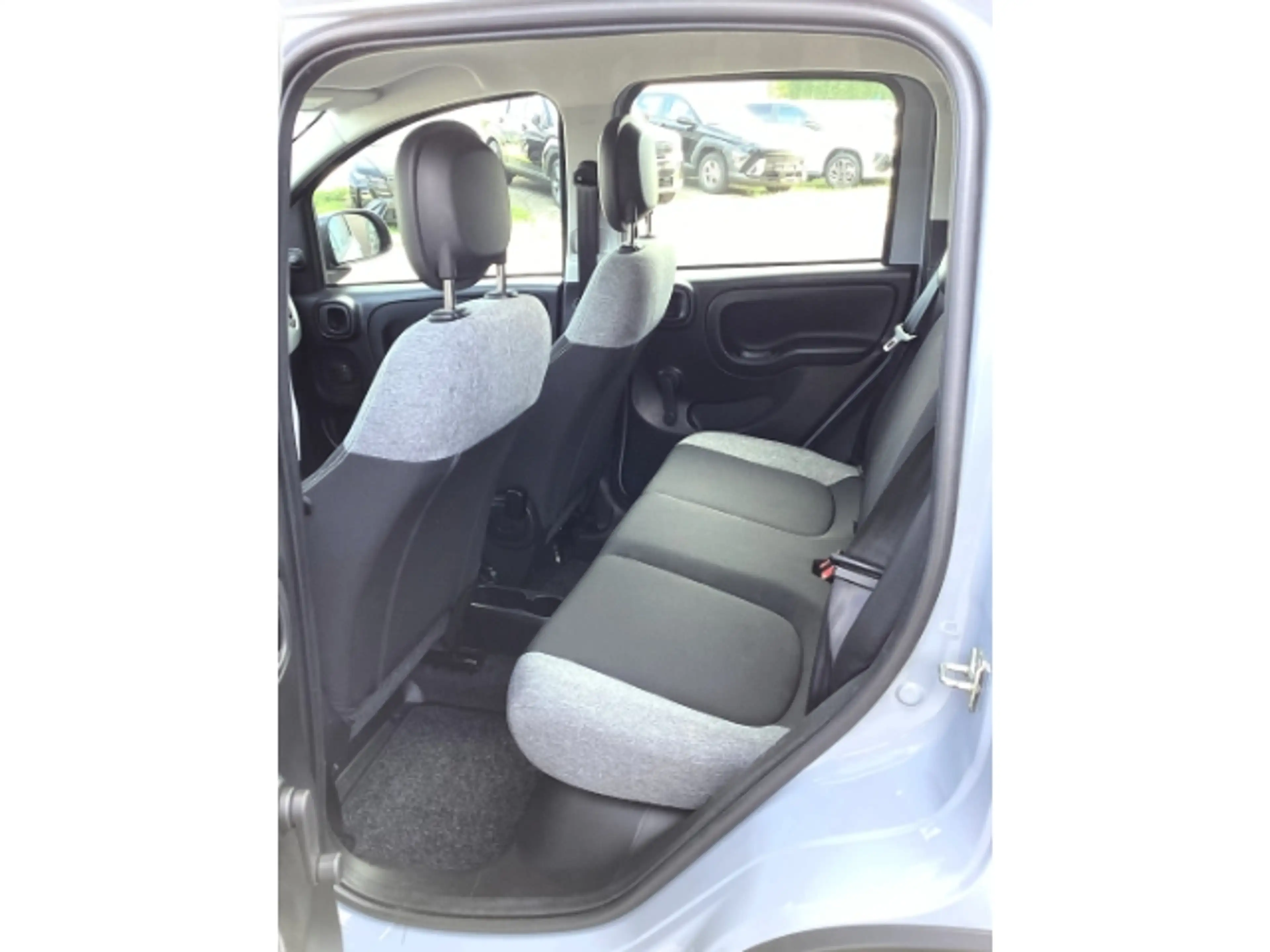 Fiat Panda Mild-Hybrid *Bluetooth *Klimaanlage *Start-Stop-Au — photo 8