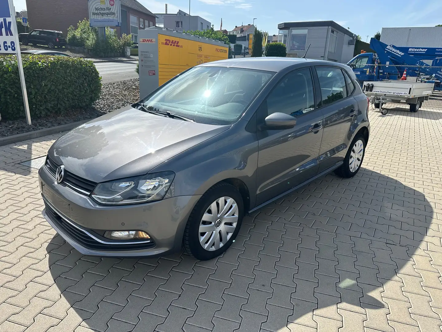 Volkswagen Polo Comfortline Navi Euro 6 Grau - 1