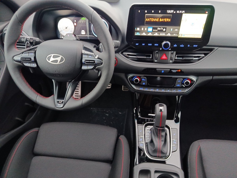 Hyundai i30 Kombi 1.6 T-GDI  N Line NAVI|KAMERA|SHZ|LRHZ — photo 9