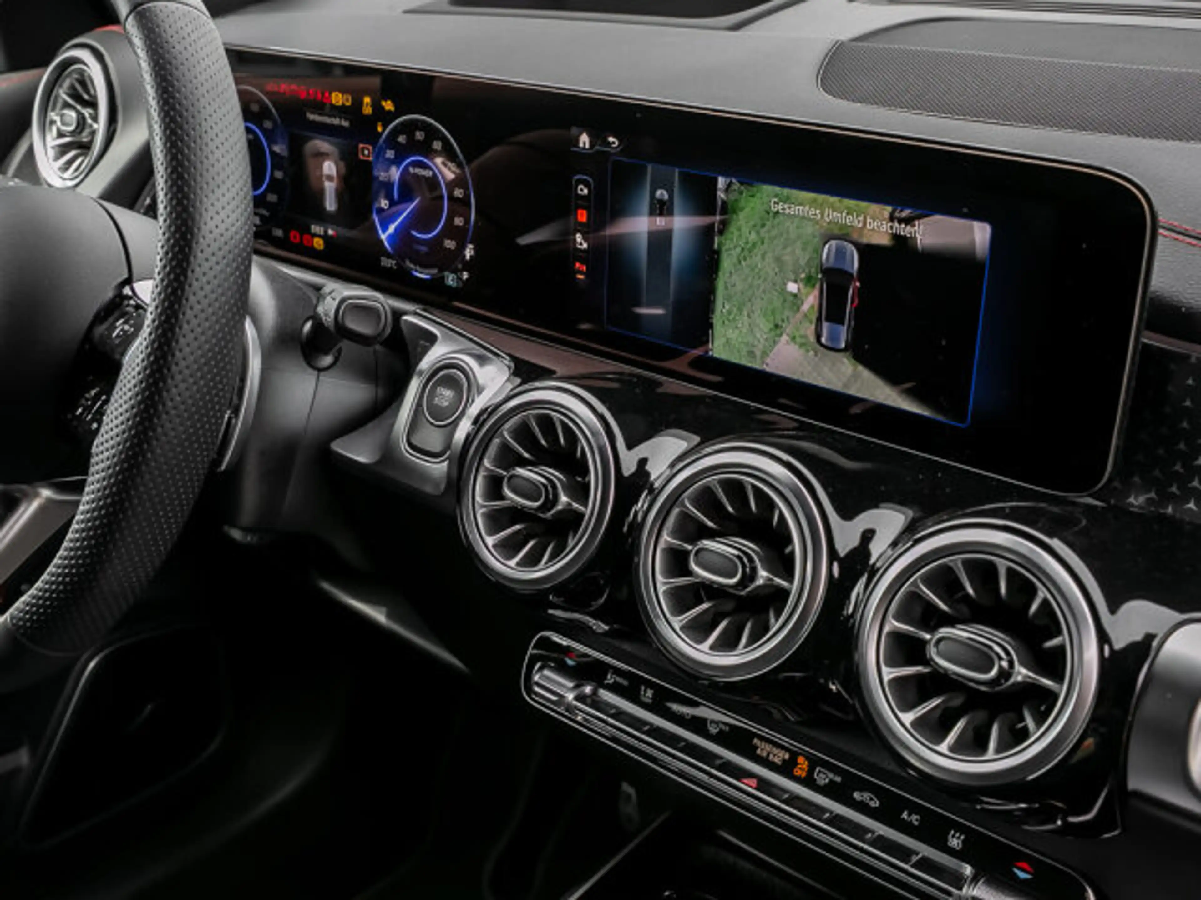 Mercedes-Benz EQB 250 + AMG Premium AHK Night Sitzhzg Kamera — photo 7