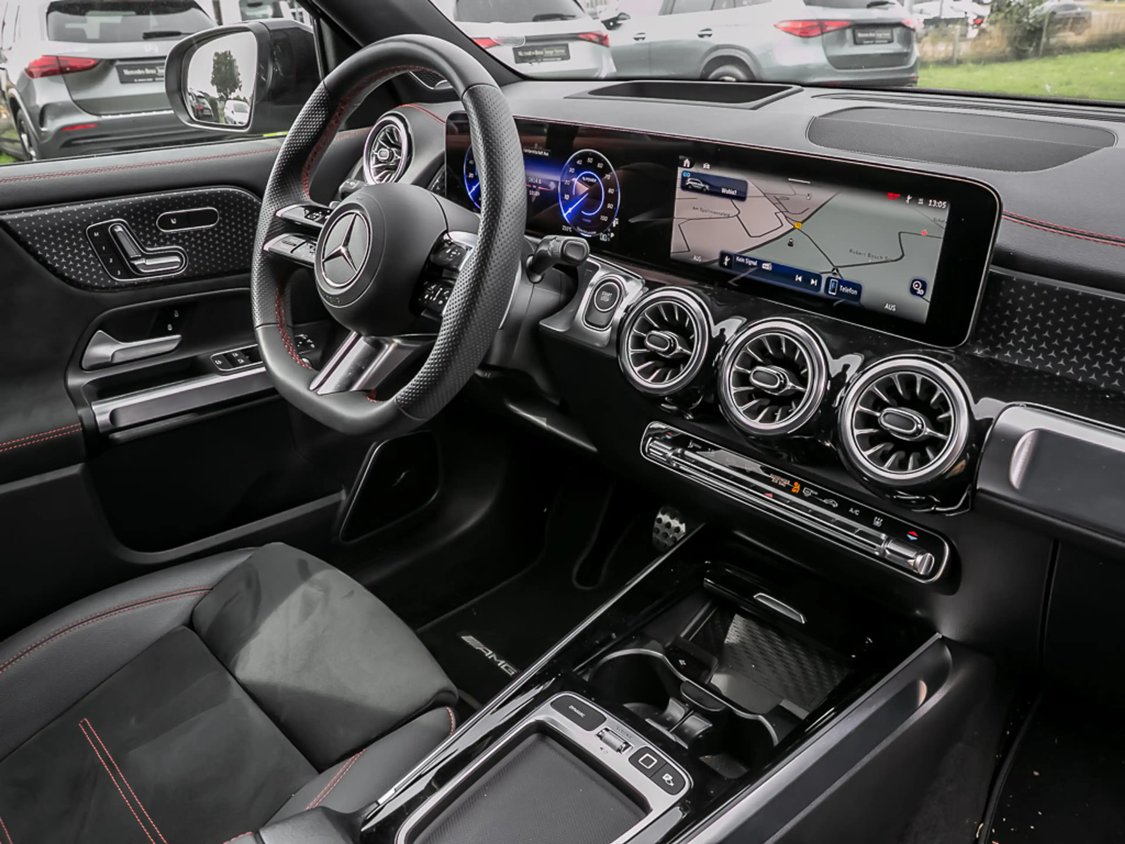 Mercedes-Benz EQB 250 + AMG Premium AHK Night Sitzhzg Kamera — photo 4