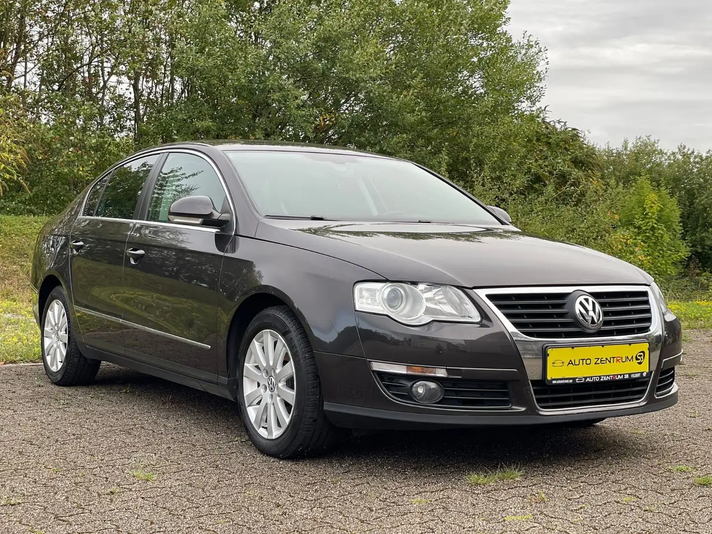 Volkswagen Passat Comfortline 2.0TDI*SHZ*KLIMA Braun - 2