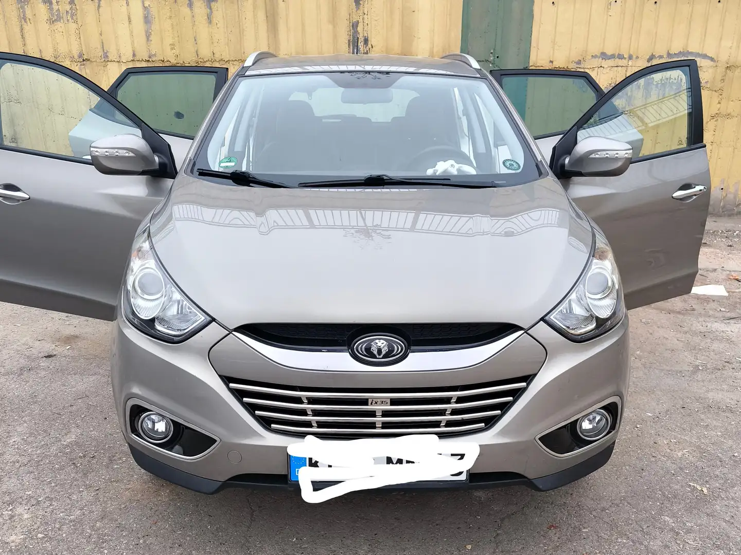Hyundai iX35 ix35 2.0 CRDi 4WD Automatik Style Grau - 1