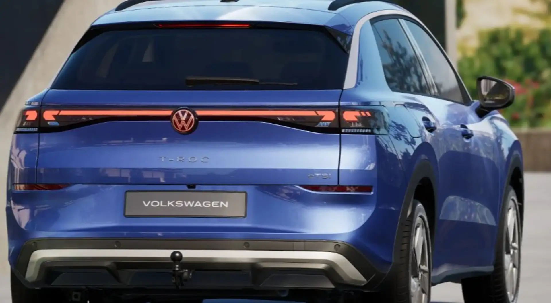 Volkswagen T-Roc 👍Life 1.5 eTSI DSG Hybrid Panorama,AHK,LED,ACC Bleu - 2